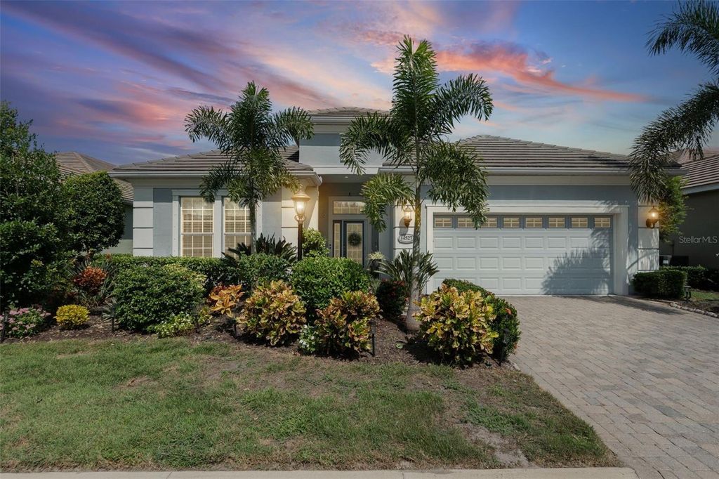 Photo of 14527 Whitemoss Terrace, Lakewood Ranch, FL 34202 (MLS # A4666378)