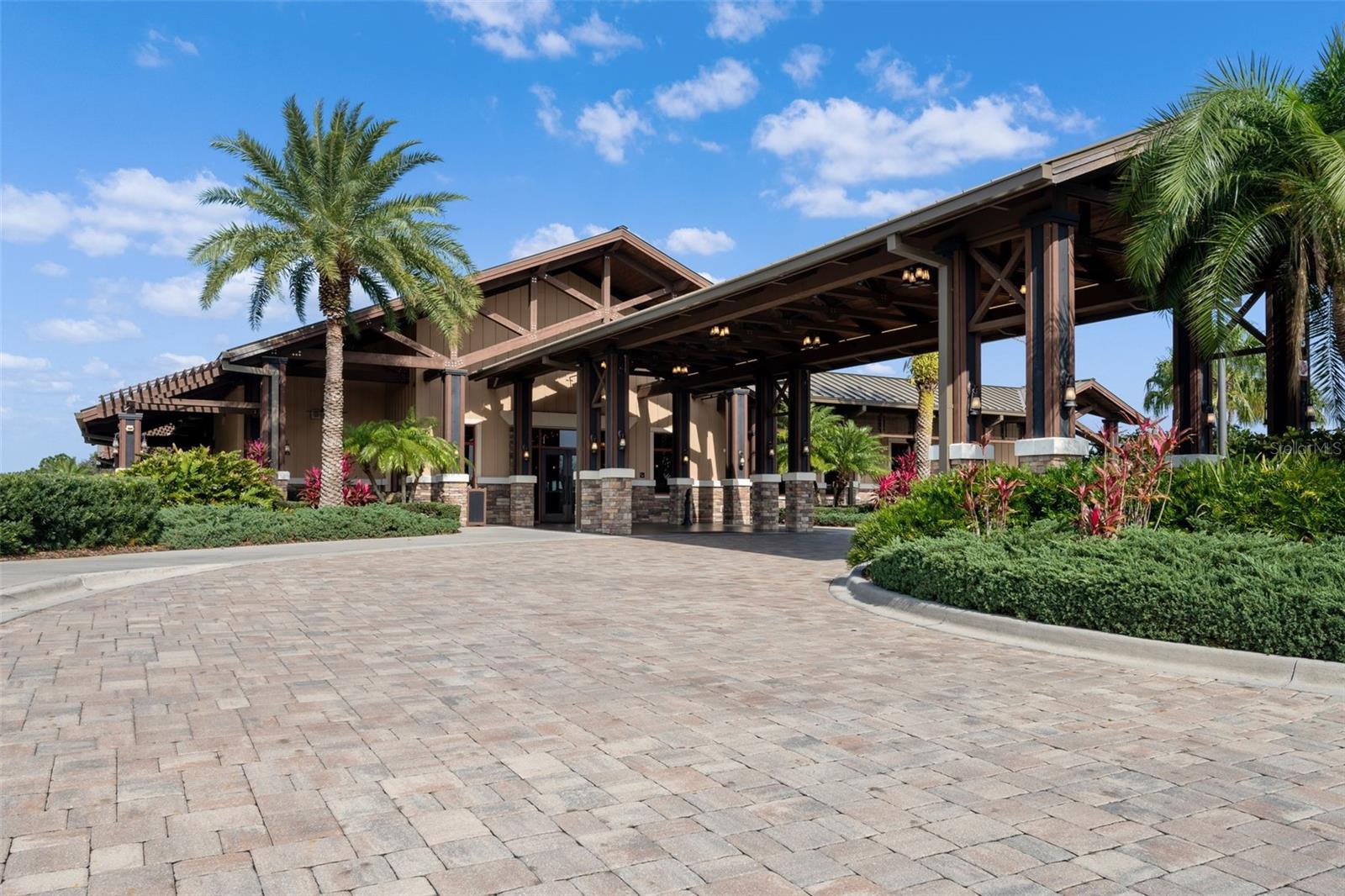 COUNTRY CLUB EAST AT LAKEWD RNCH QQ1 1 - Residential