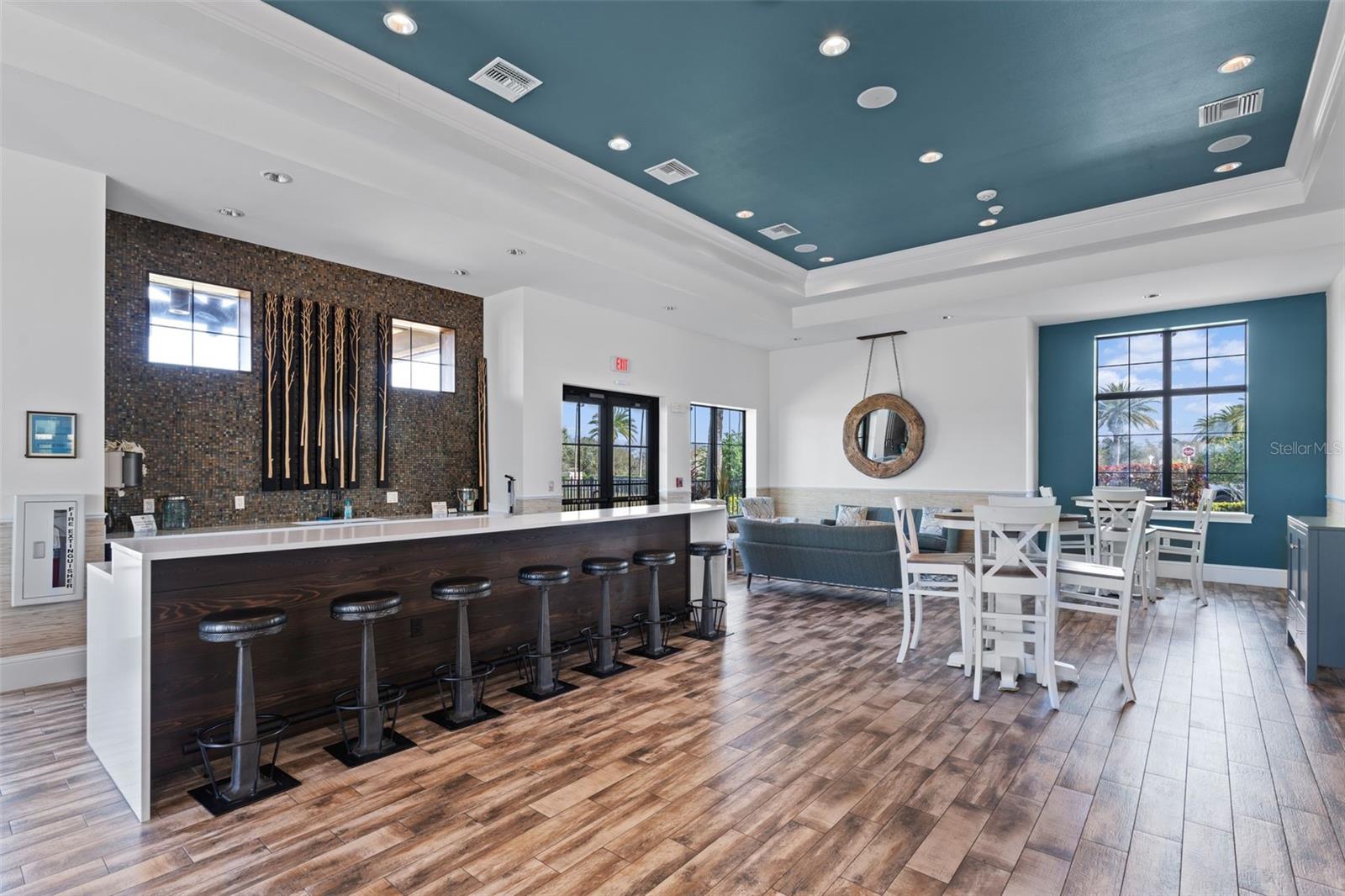 COUNTRY CLUB EAST AT LAKEWD RNCH QQ1 1 - Residential