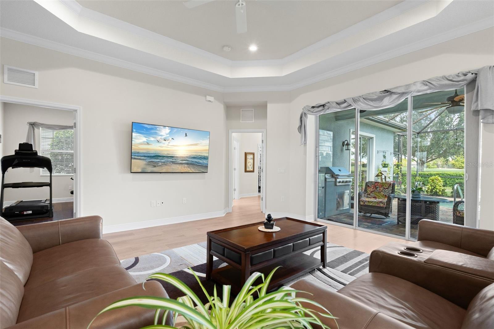 COUNTRY CLUB EAST AT LAKEWD RNCH QQ1 1 - Residential