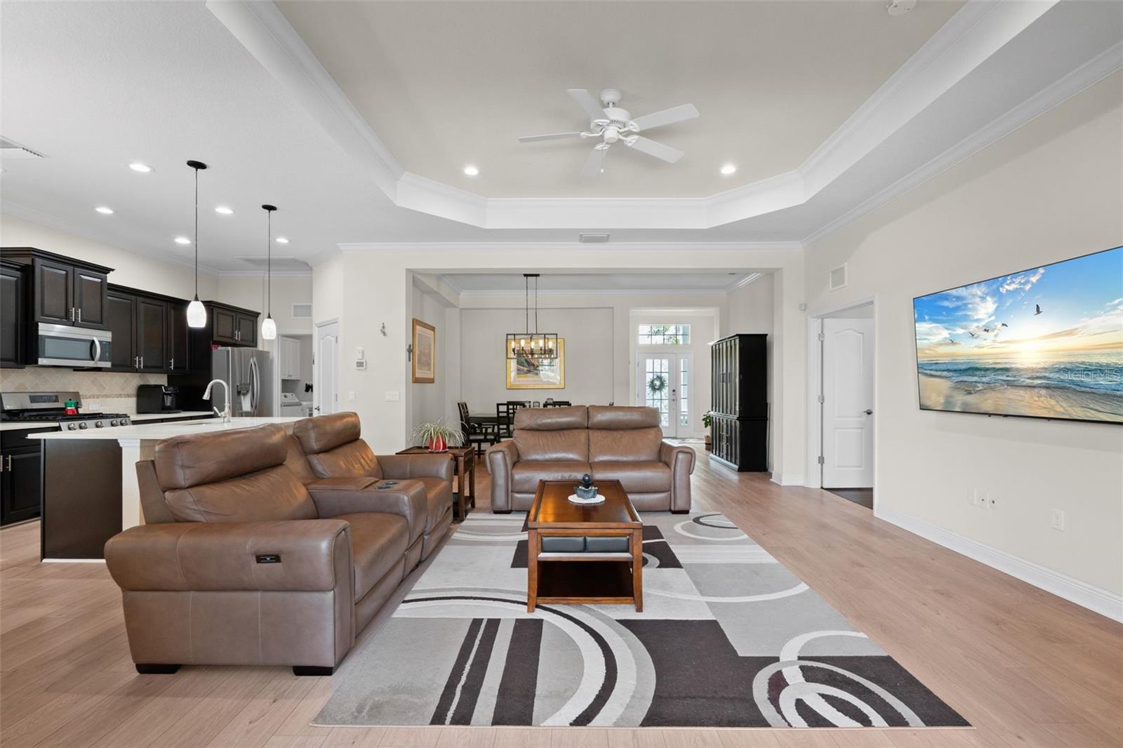 COUNTRY CLUB EAST AT LAKEWD RNCH QQ1 1 - Residential