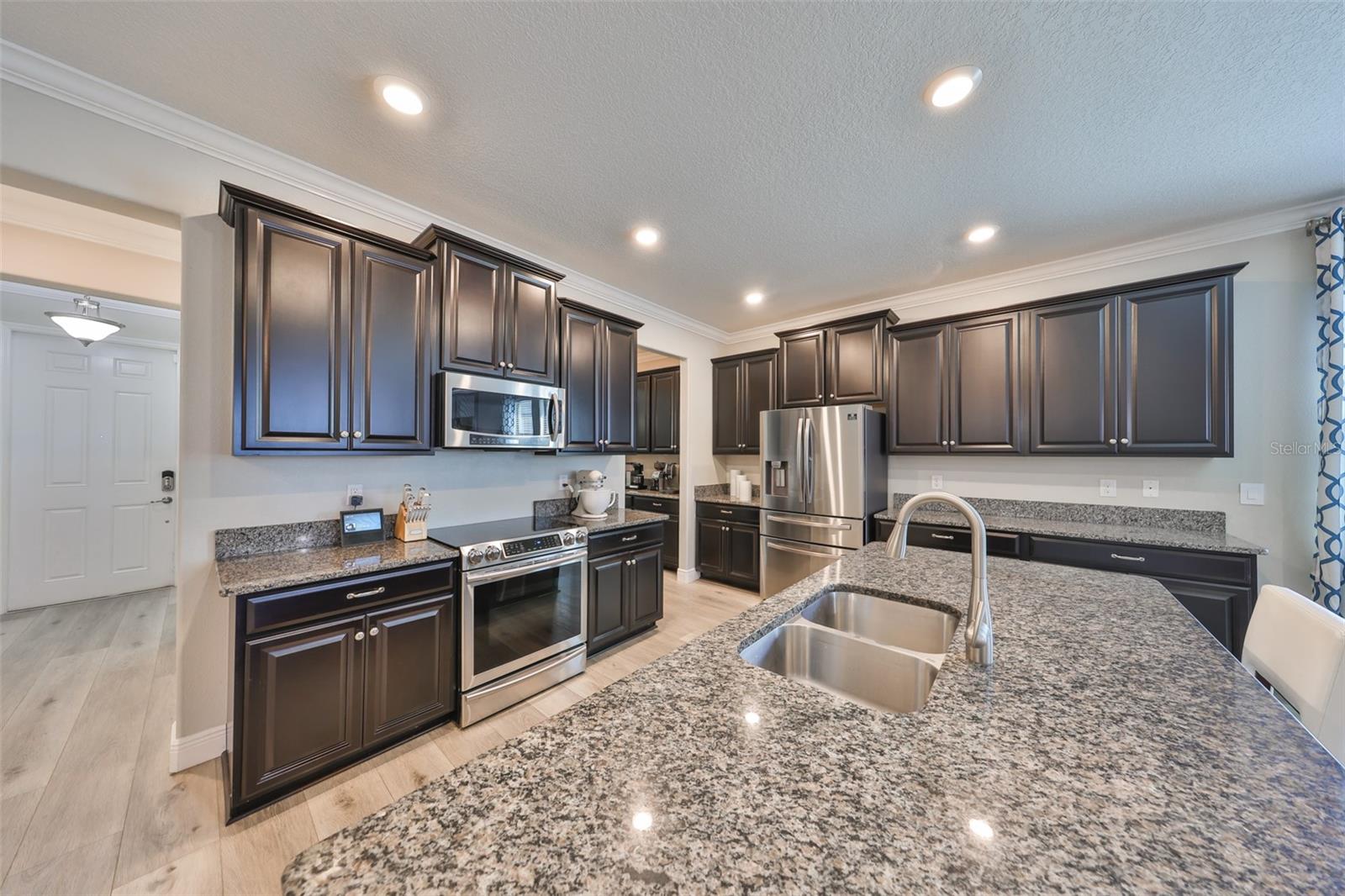 10072 SAGE CREEK DRIVE