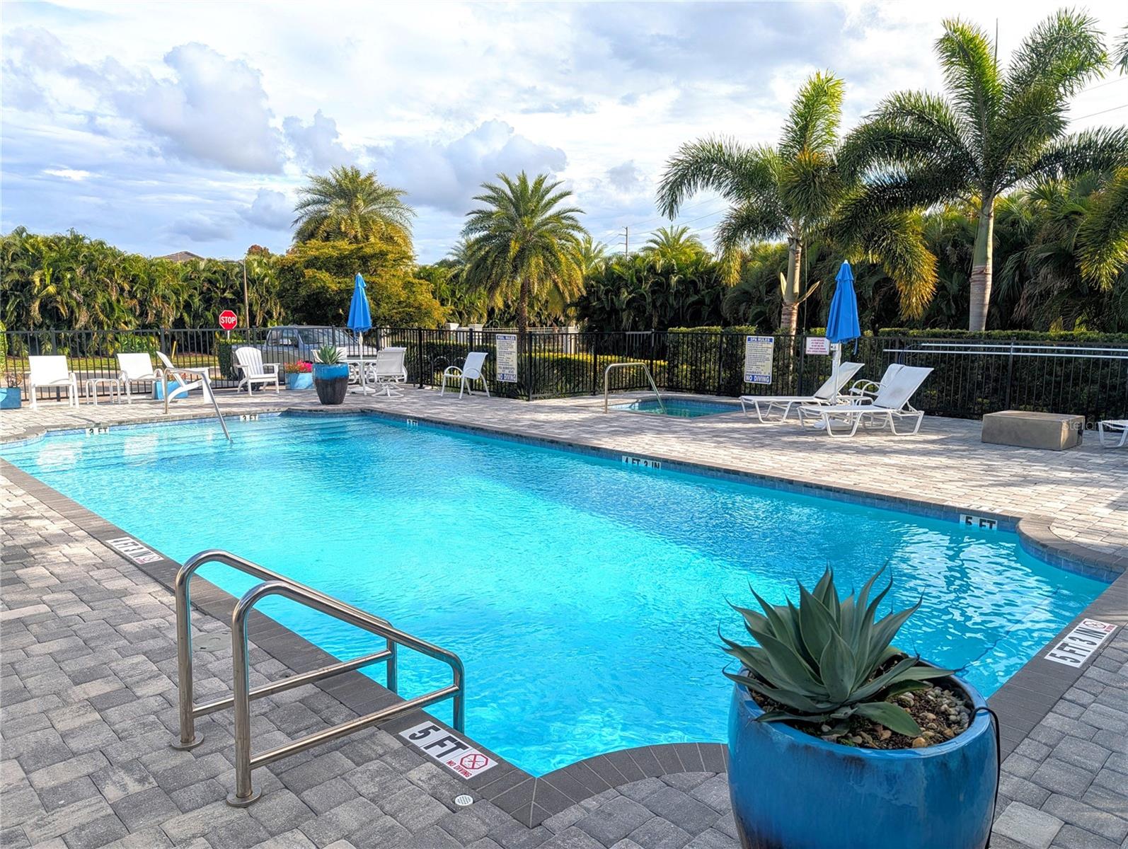 SANDHILL LAKE - Residential Lease