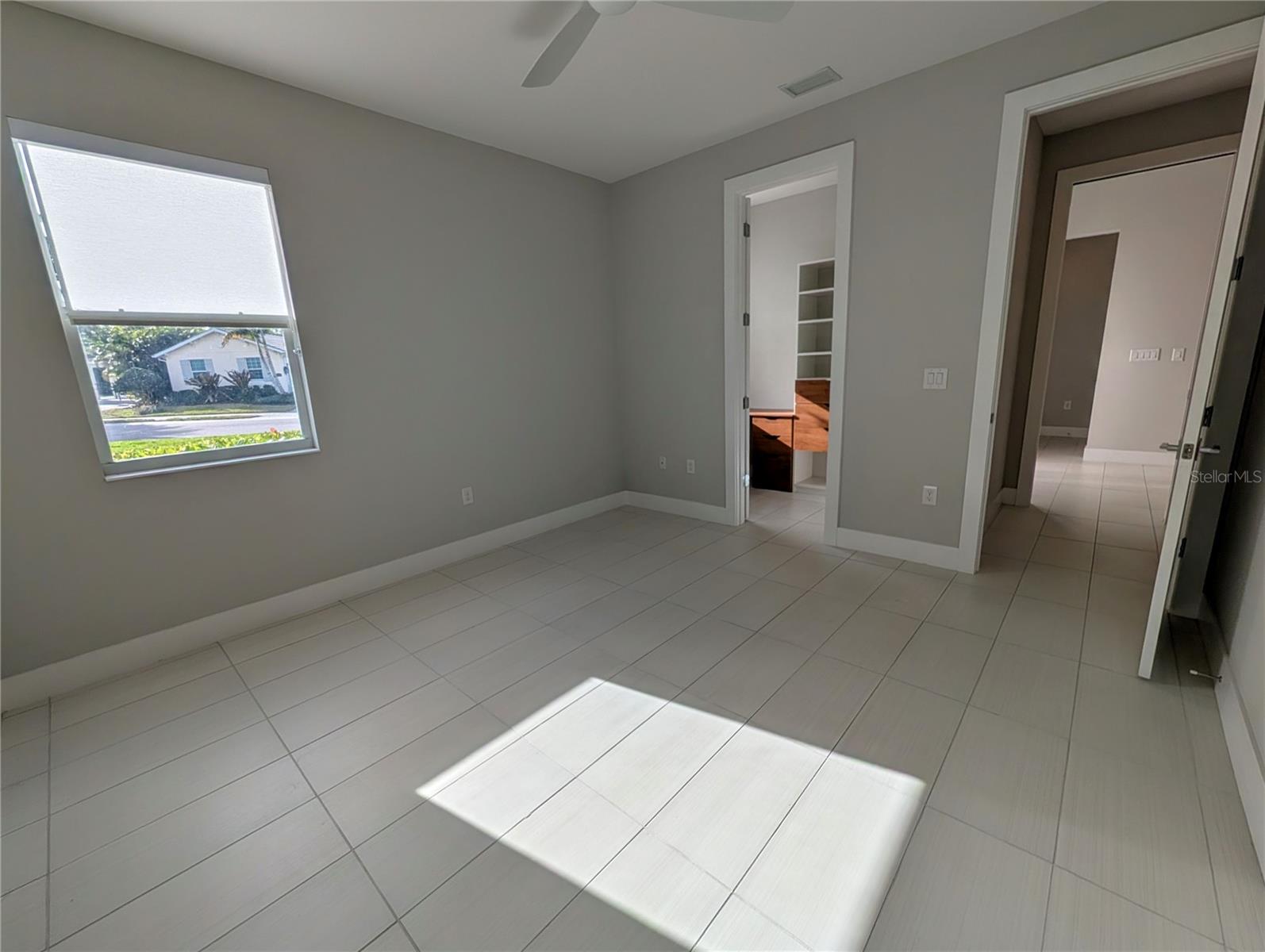 SANDHILL LAKE - Residential Lease