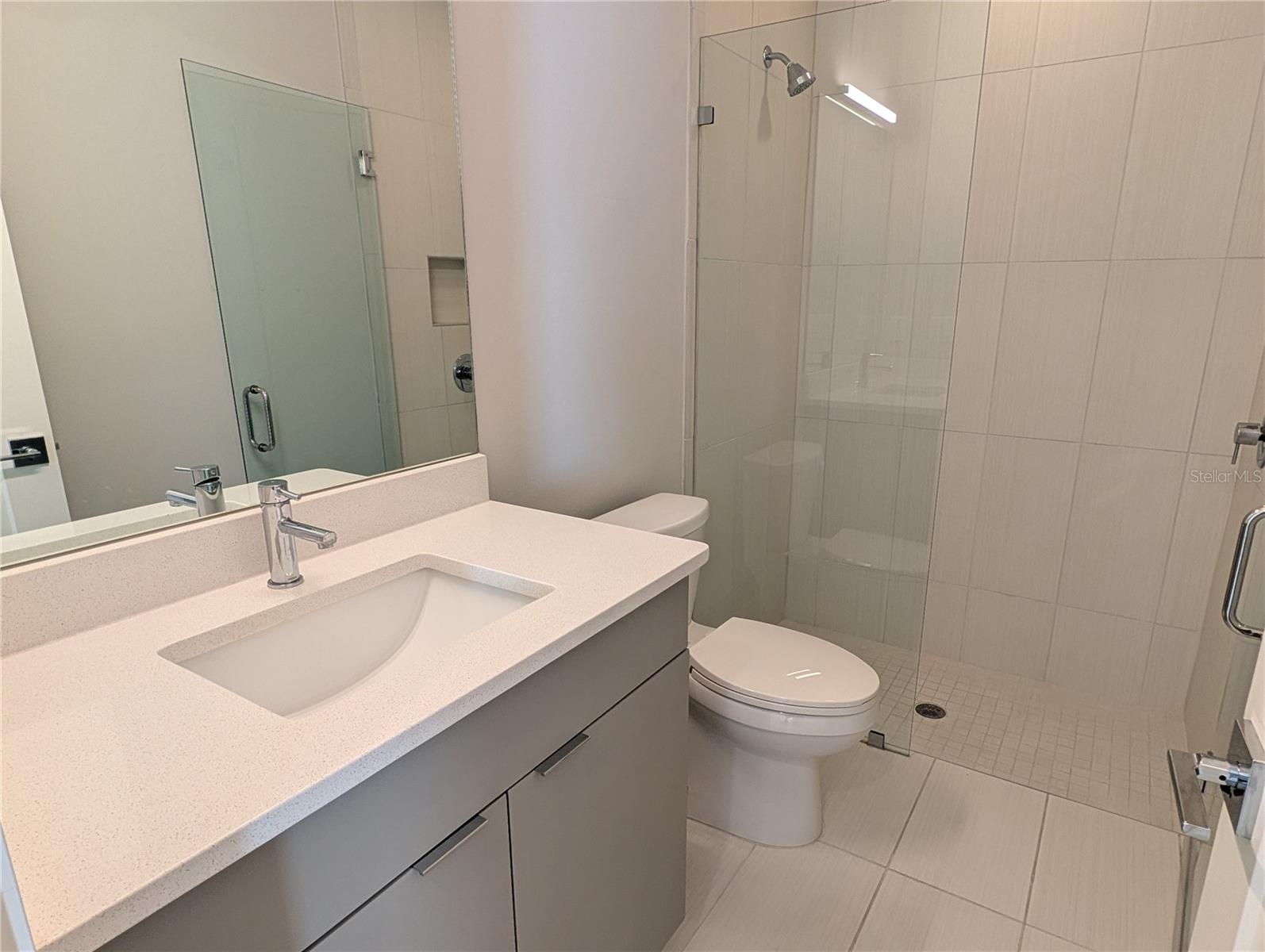 SANDHILL LAKE - Residential Lease