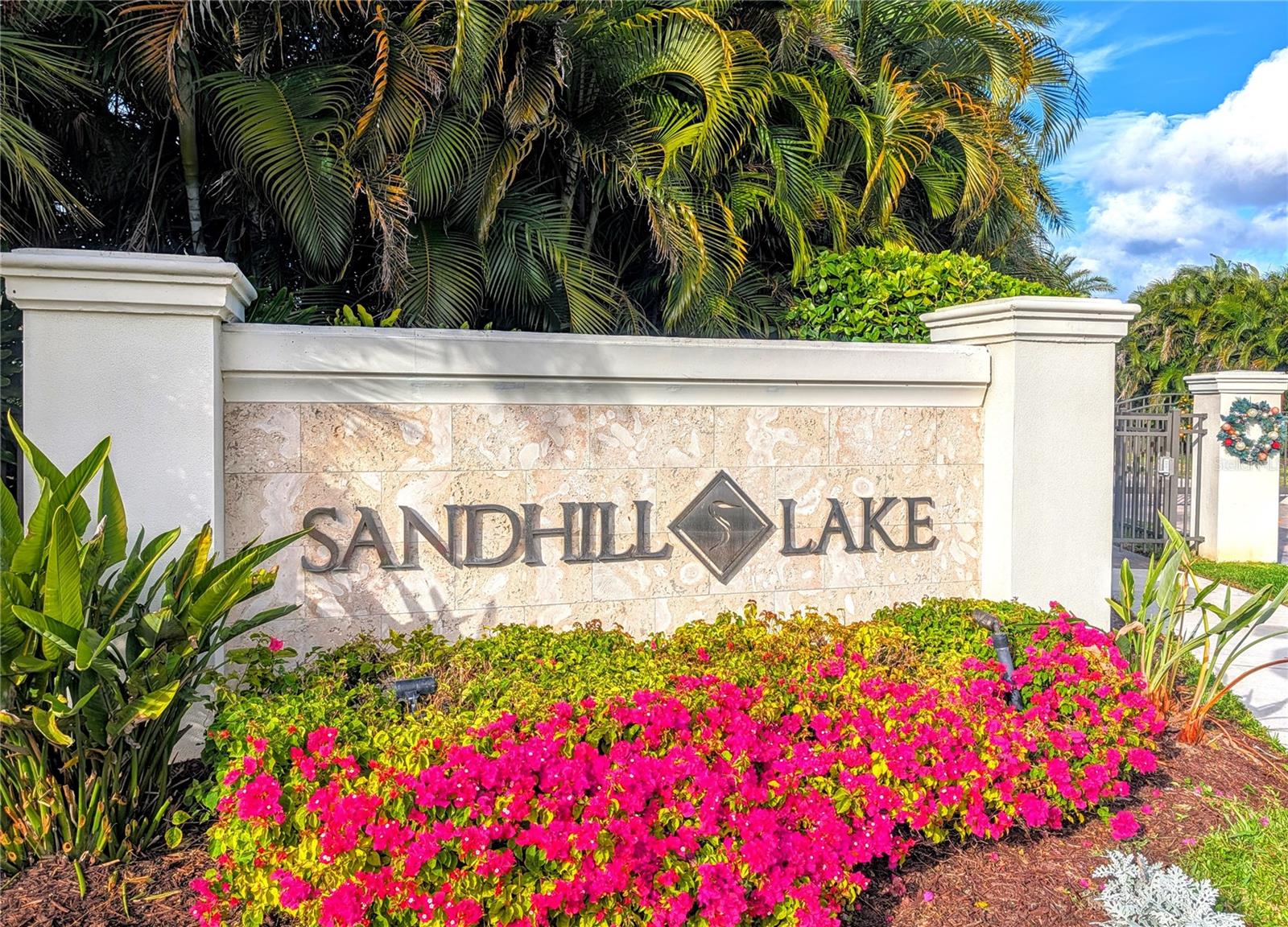 SANDHILL LAKE - Residential Lease