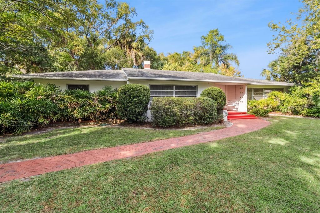 Photo of Orlando, FL 32804 (MLS # O6384021)