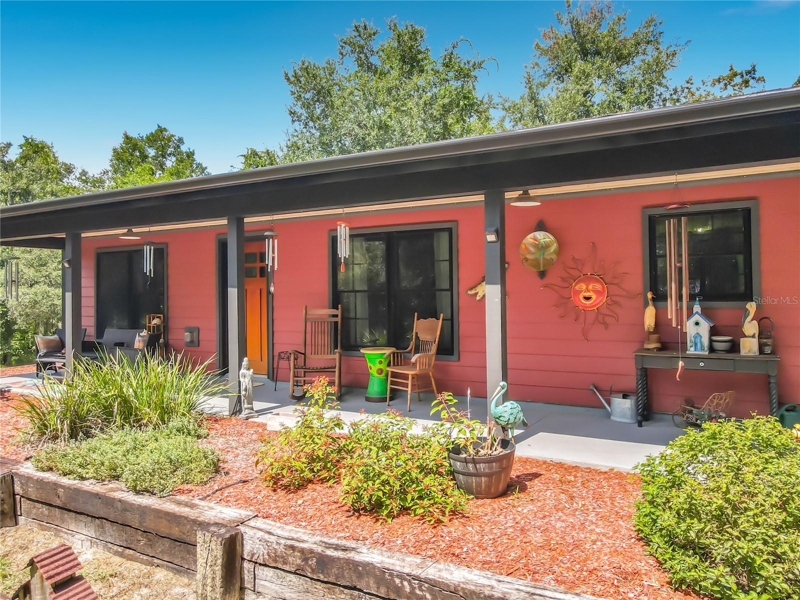 80 COMMUNITY DRIVE