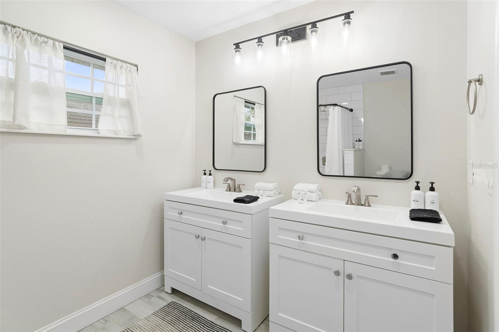 SOUTHERNAIRE - Residential