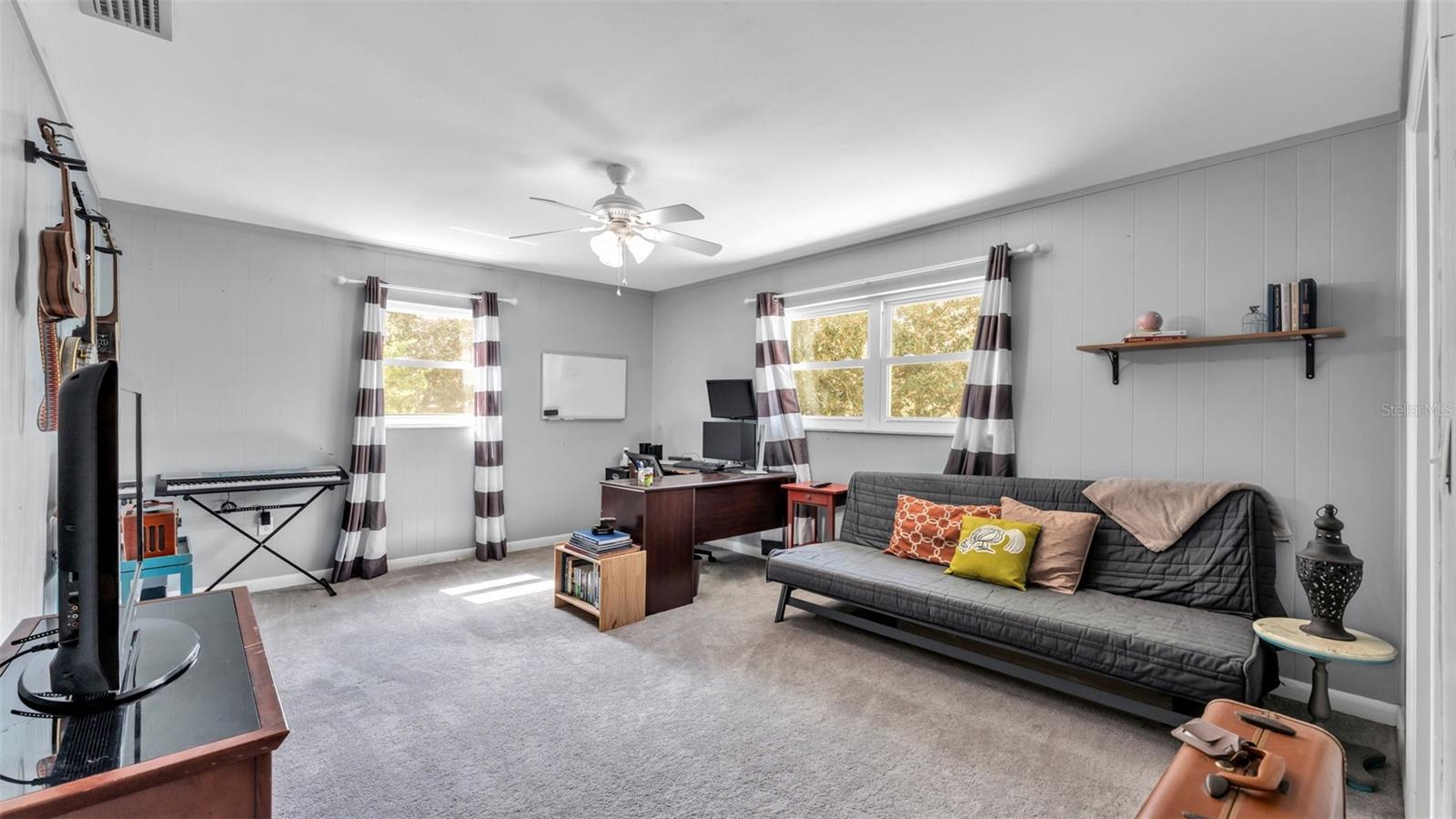 LAKEWOOD - Residential