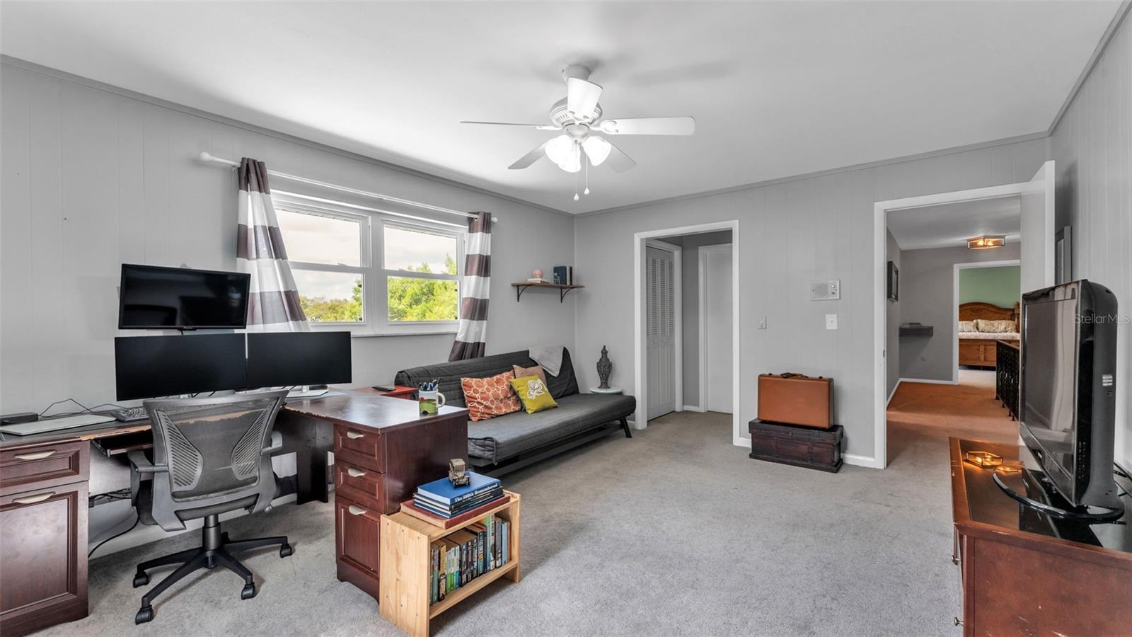 LAKEWOOD - Residential