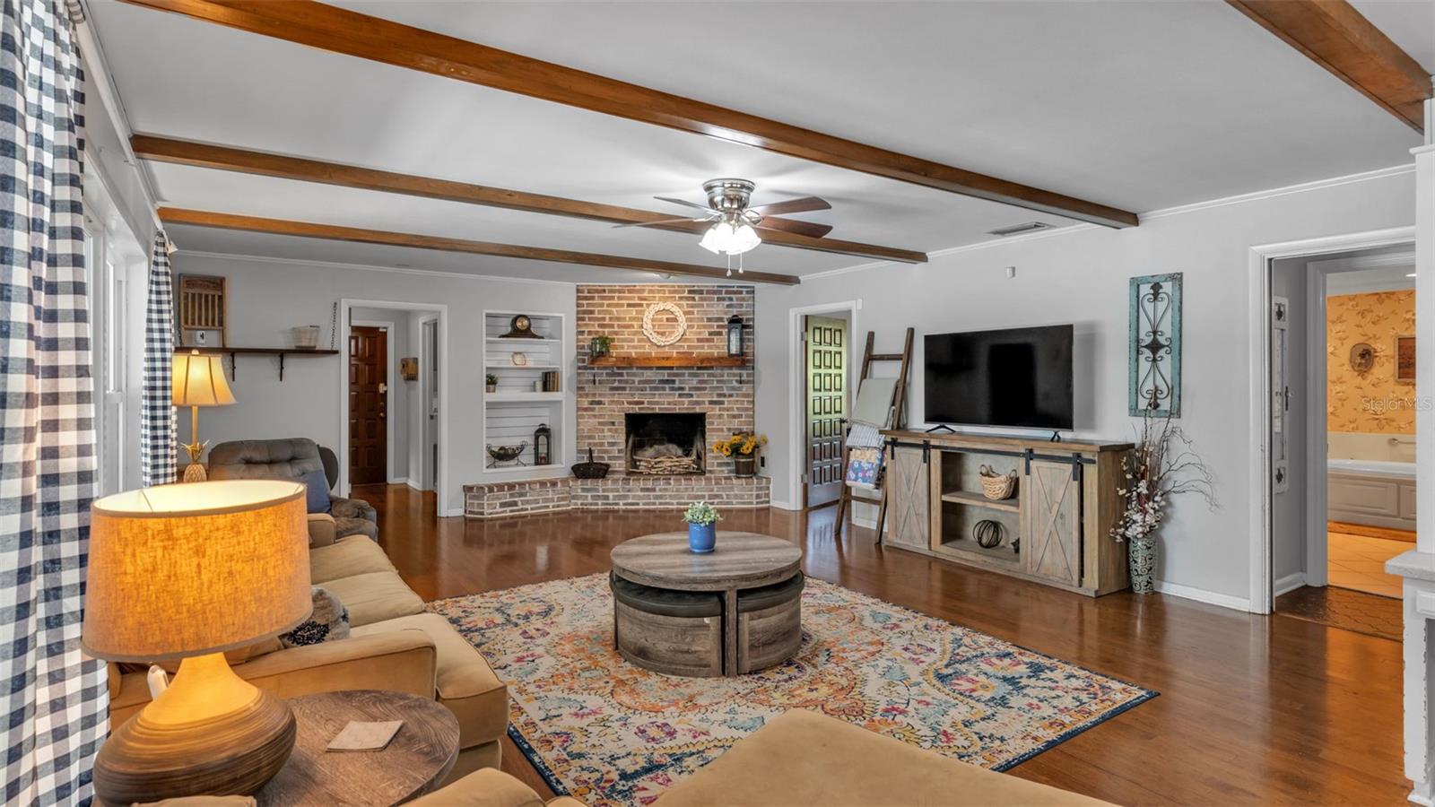 LAKEWOOD - Residential