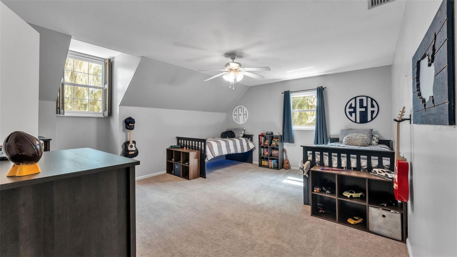 LAKEWOOD - Residential