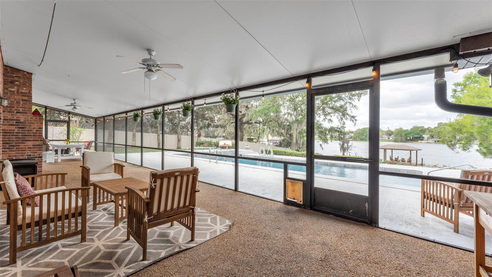 LAKEWOOD - Residential