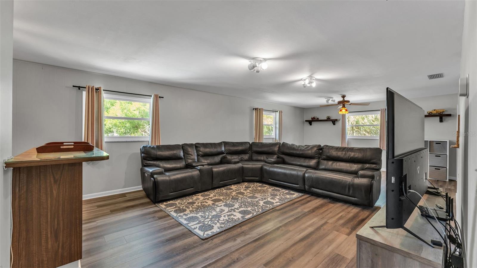 LAKEWOOD - Residential