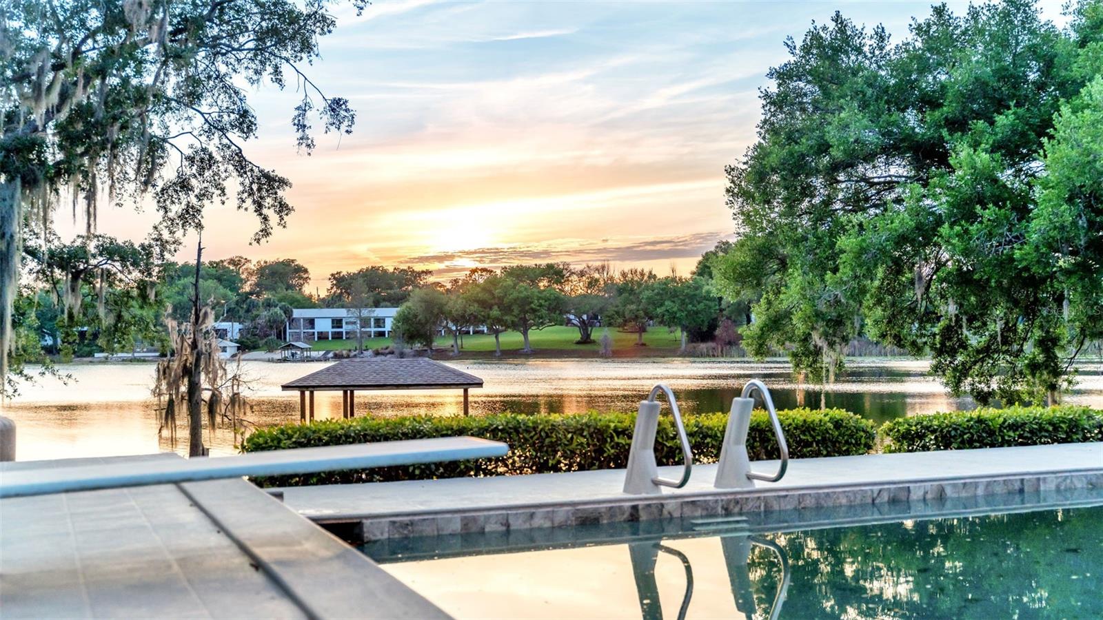 LAKEWOOD - Residential