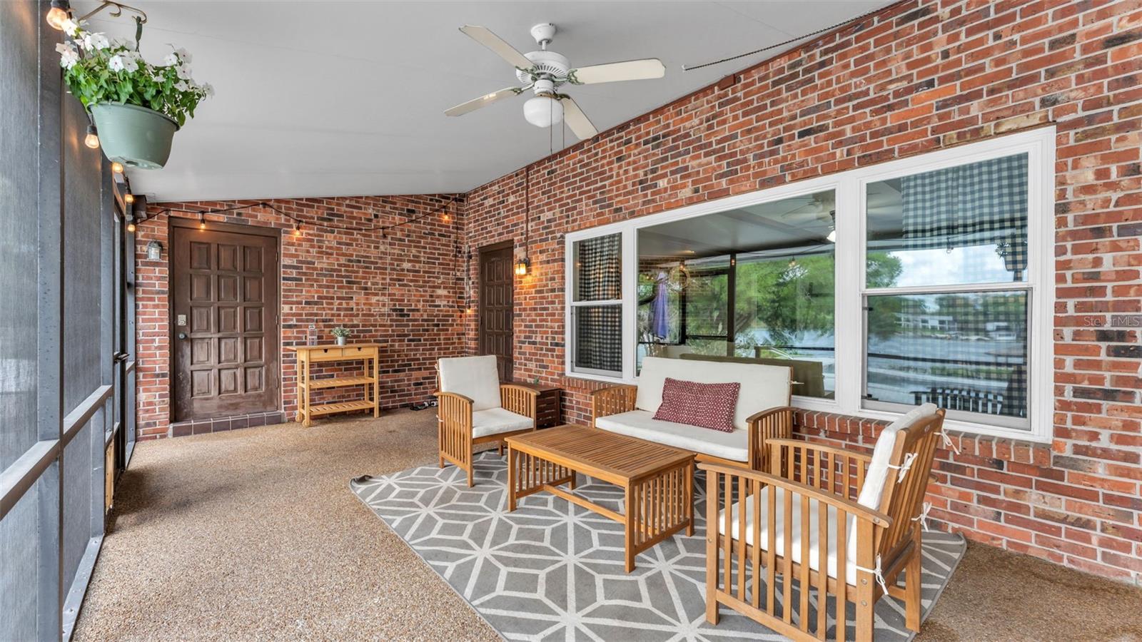 LAKEWOOD - Residential