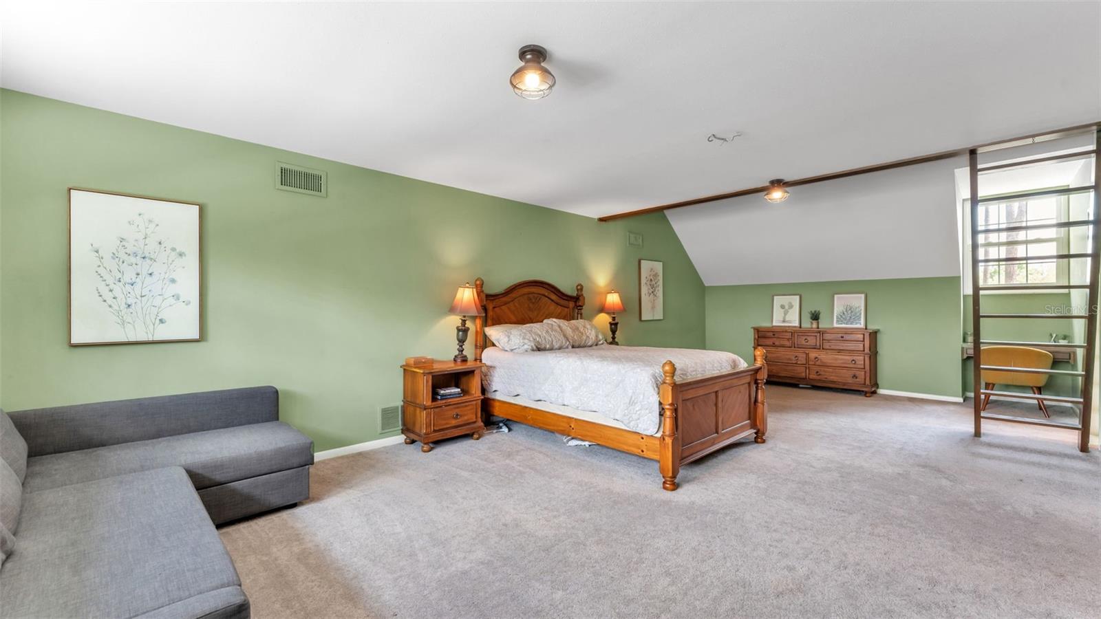 LAKEWOOD - Residential