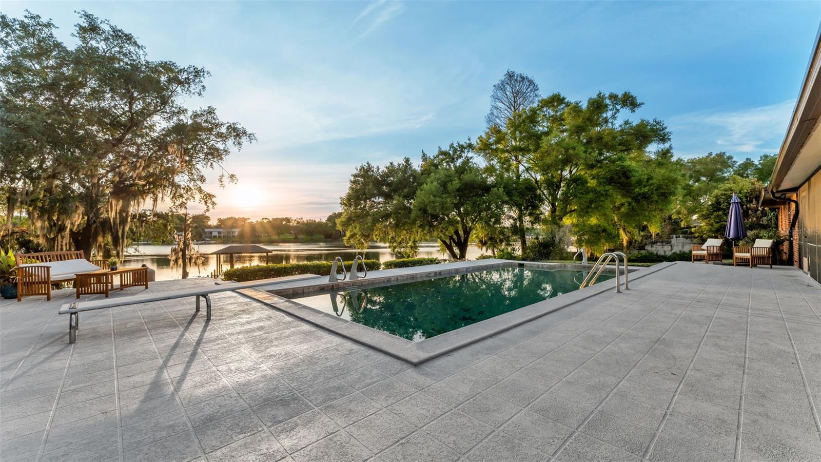 LAKEWOOD - Residential