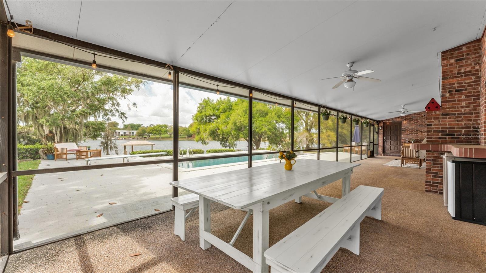 LAKEWOOD - Residential