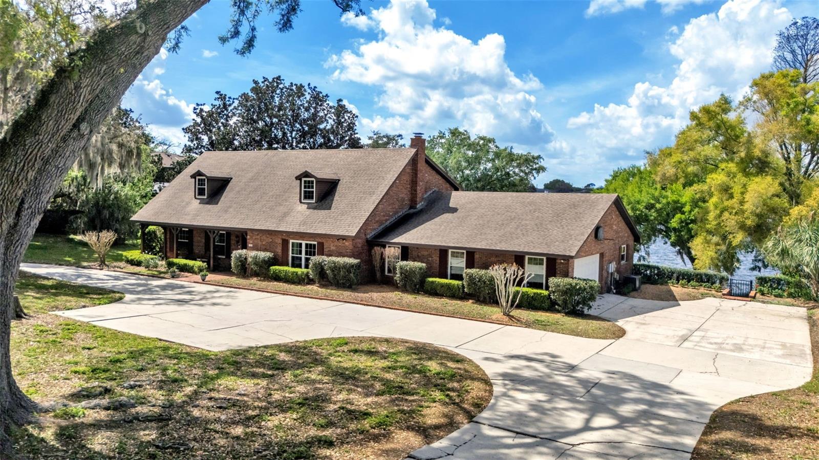 LAKEWOOD - Residential