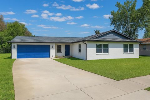 Photo of 1148 Martin L King Drive, Orlando, FL 32805 (MLS # O6360207)