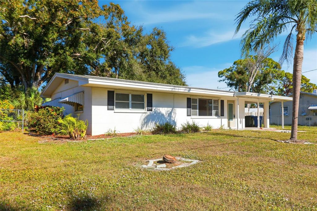 Photo of 124 Sago Lane, Nokomis, FL 34275 (MLS # A4676032)