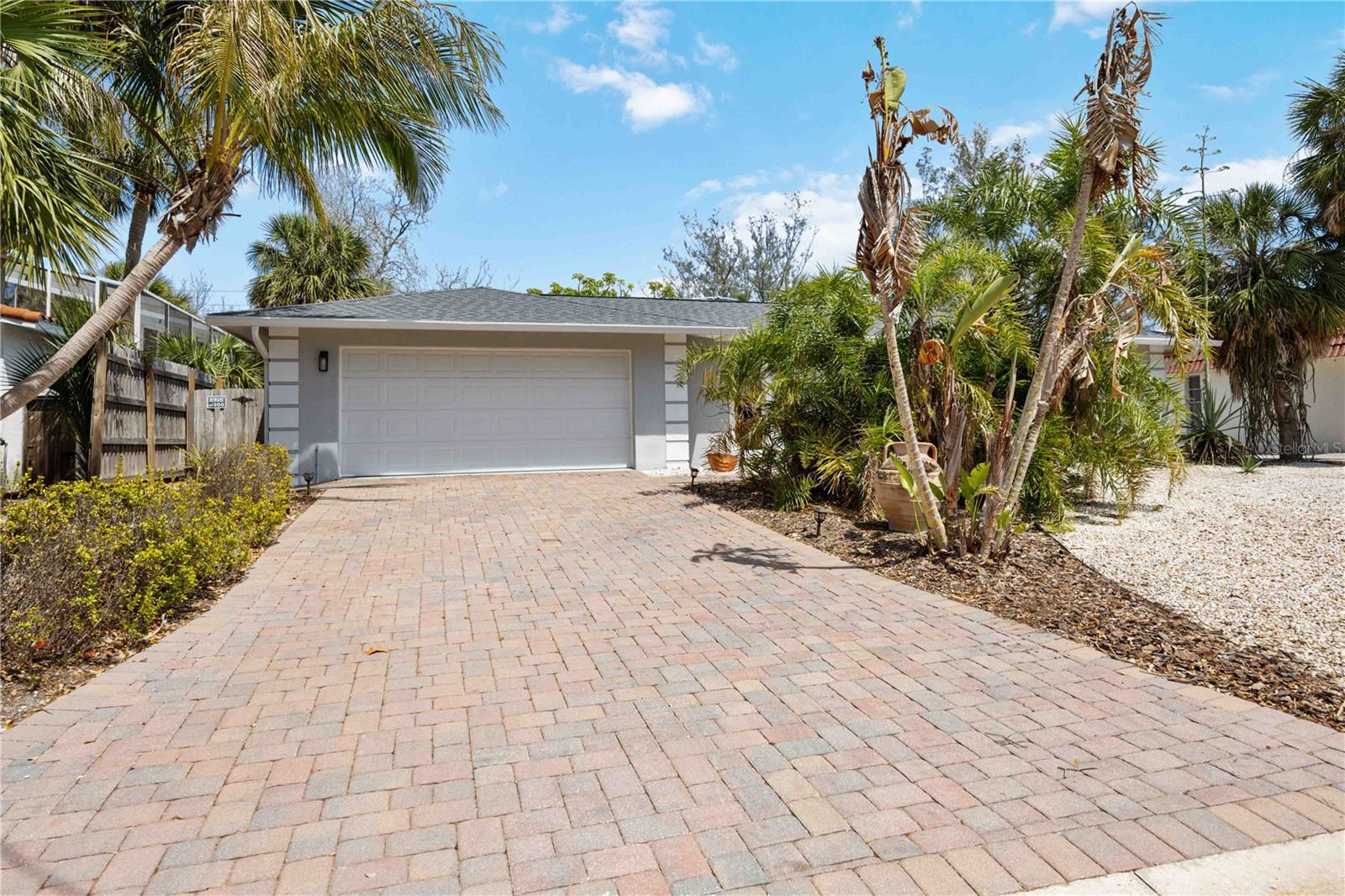 711 BIRDSONG LANE