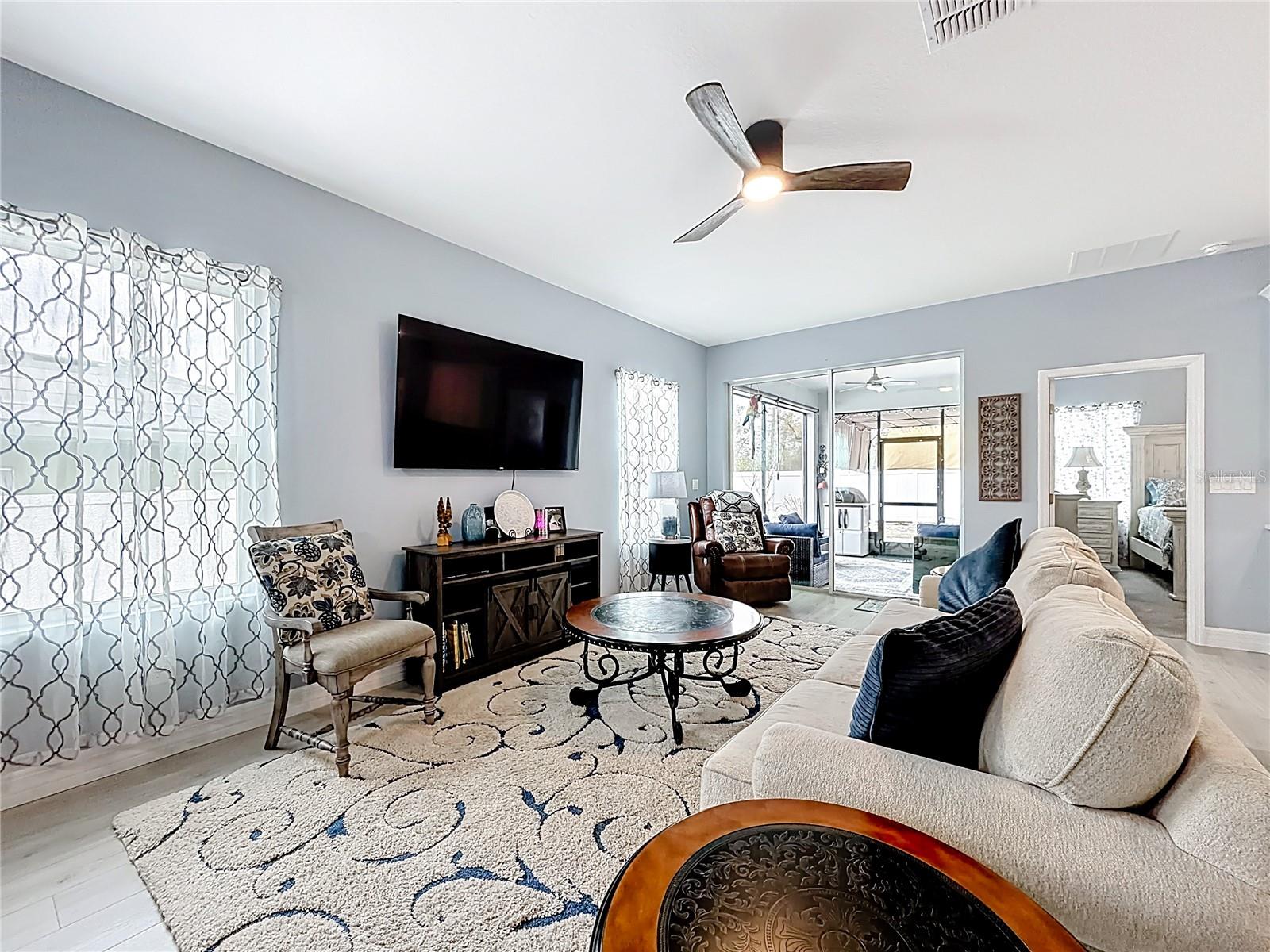 MARION OAKS UN 07 - Residential