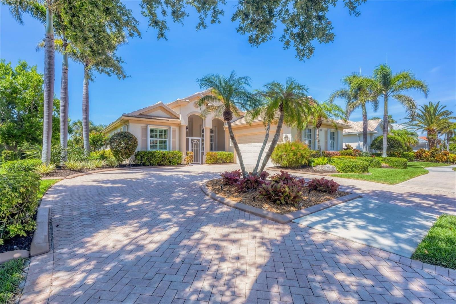5018 BELLA TERRA DRIVE