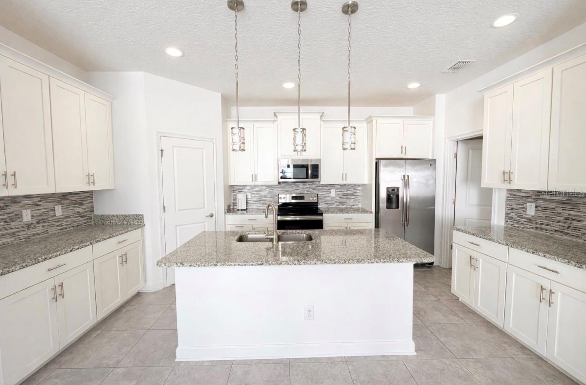 STOREY LAKE - Residential