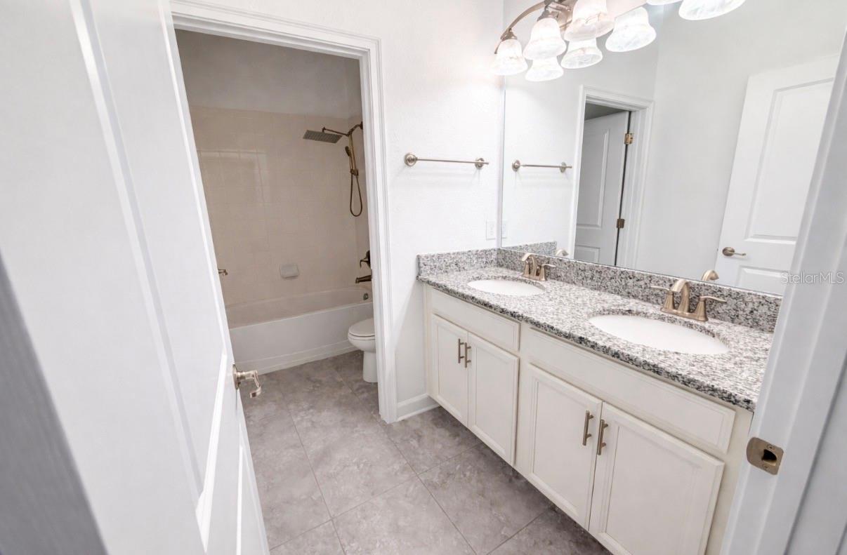 STOREY LAKE - Residential