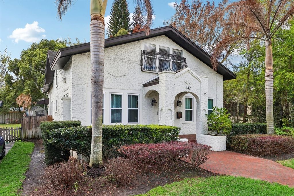 Photo of 442 Briercliff Drive, Orlando, FL 32806 (MLS # O6390631)