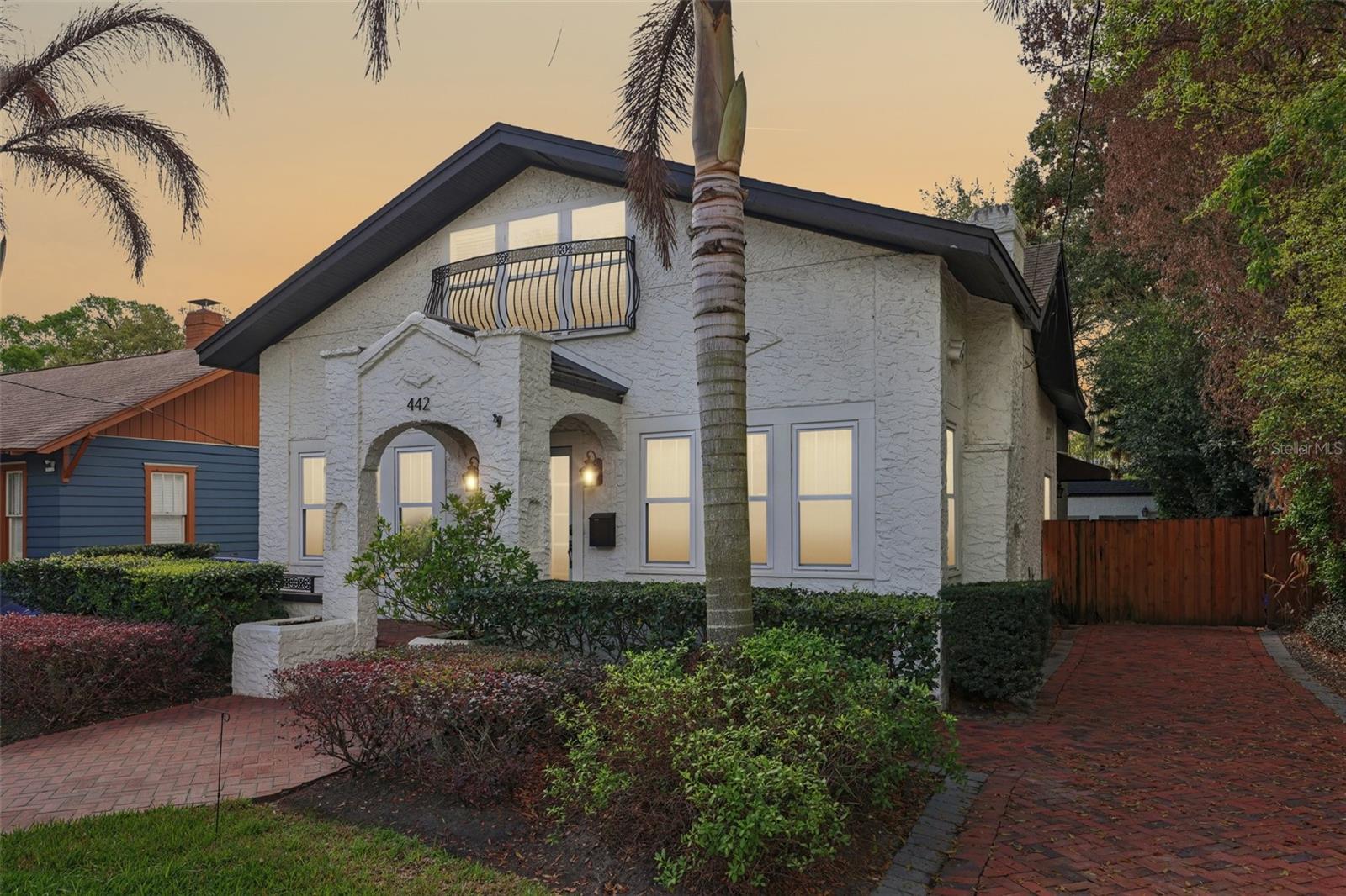 442 BRIERCLIFF DRIVE