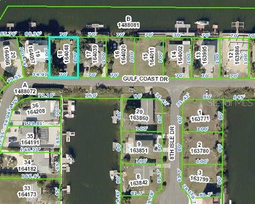 Build your Dream Home on a lot on Hernando Beach on a canal with direct access to the Gulf of Mexico. Enjoy Boating, Fishing and Scuba Diving with beautiful sunsets. Close to Shopping, Restaurants, Medical and Schools. Minutes to Spring Hill.