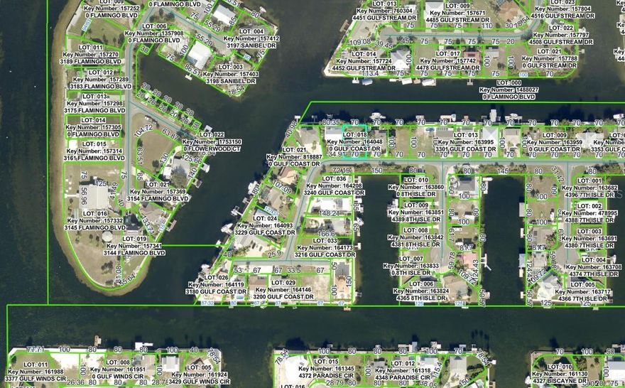 Build your Dream Home on a lot on Hernando Beach on a canal with direct access to the Gulf of Mexico.  Enjoy Boating, Fishing and Scuba Diving with beautiful sunsets.  Close to Shopping, Restaurants, Medical and Schools.  Minutes to Spring Hill.