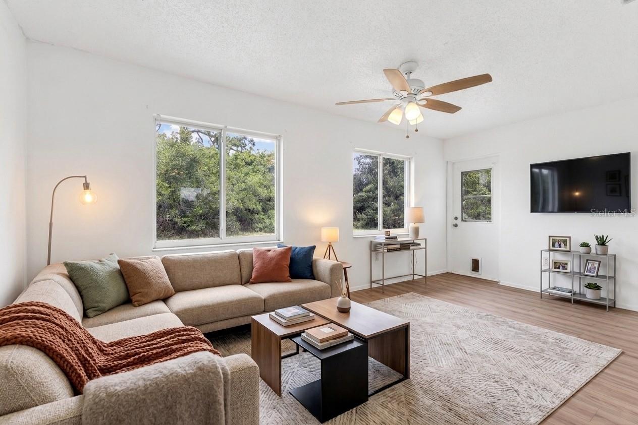 1140 VICTORIA AVENUE