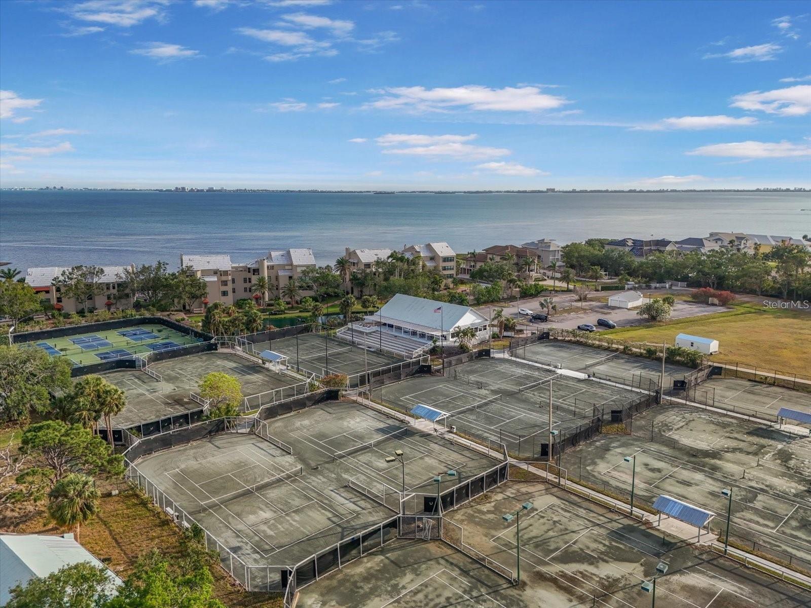 THE VISTAS AT WILD OAK BAY V - Residential