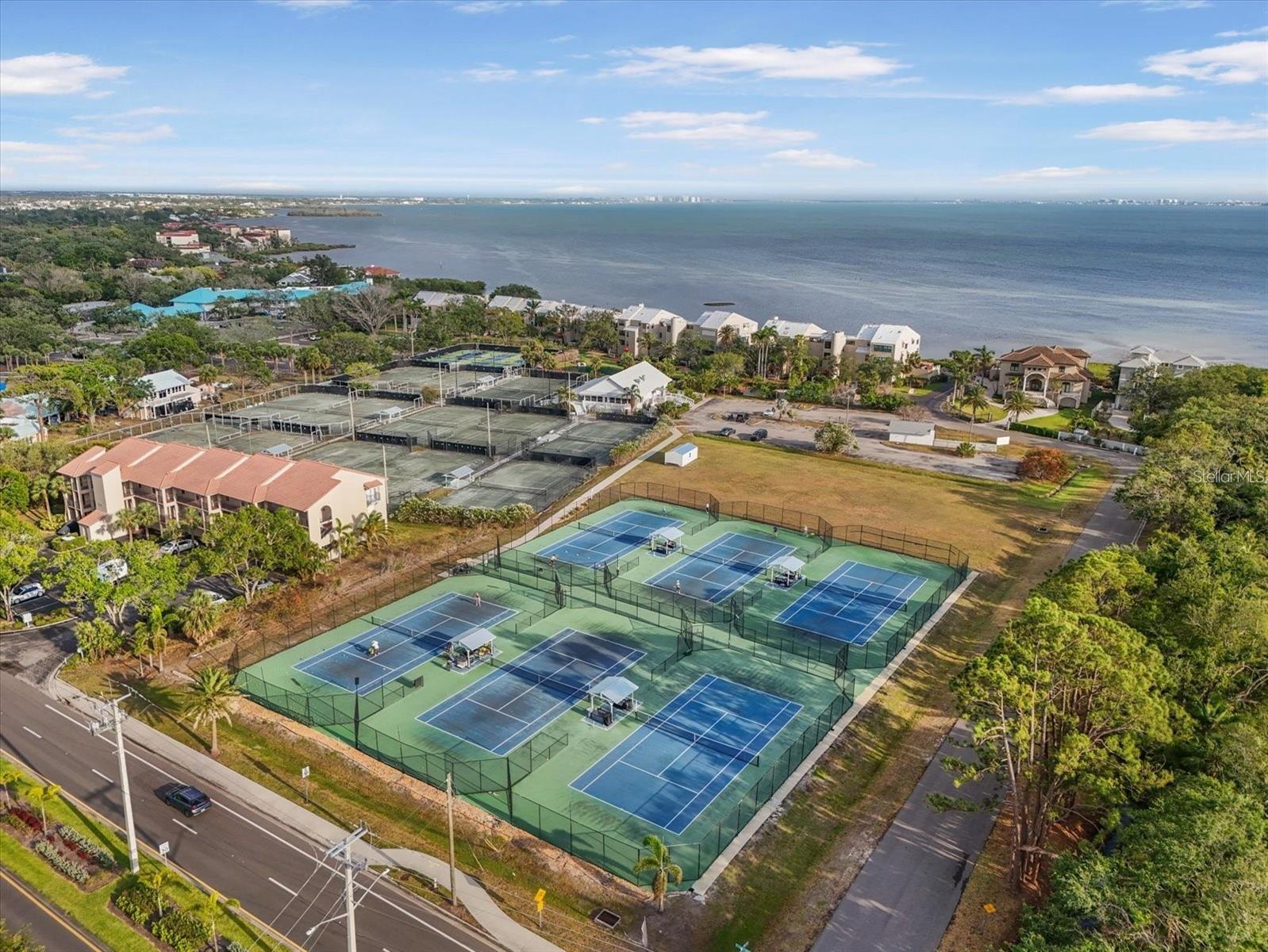 THE VISTAS AT WILD OAK BAY V - Residential