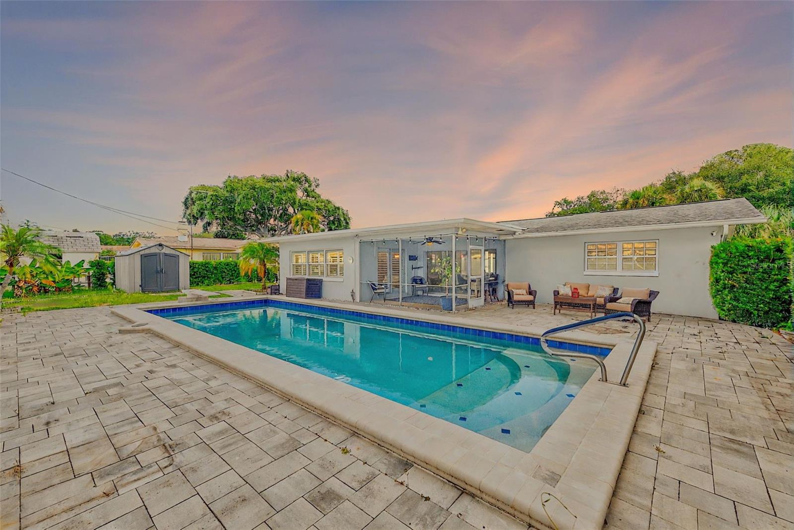 1847 OAK LAKE DRIVE