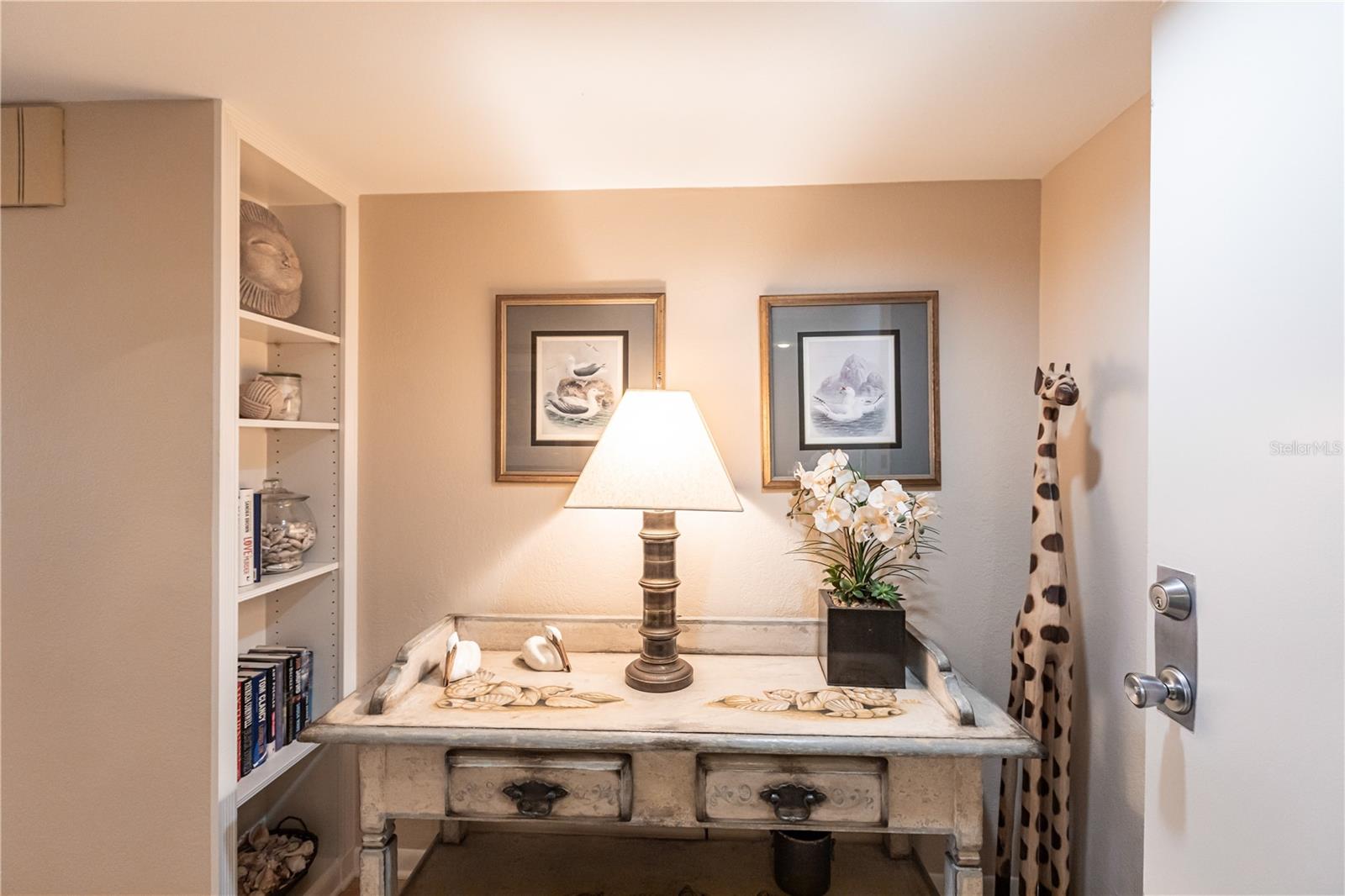 1055 W PEPPERTREE DRIVE 703AA