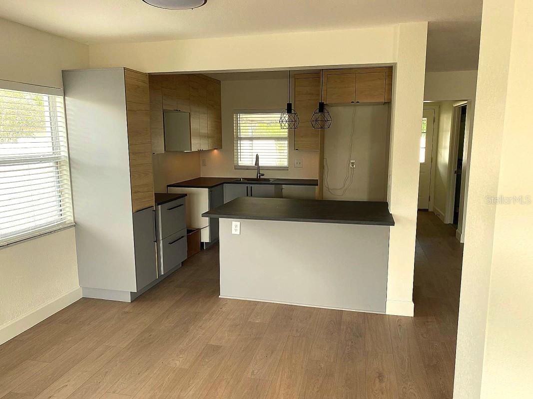 1053 EXECUTIVE CENTER DRIVE