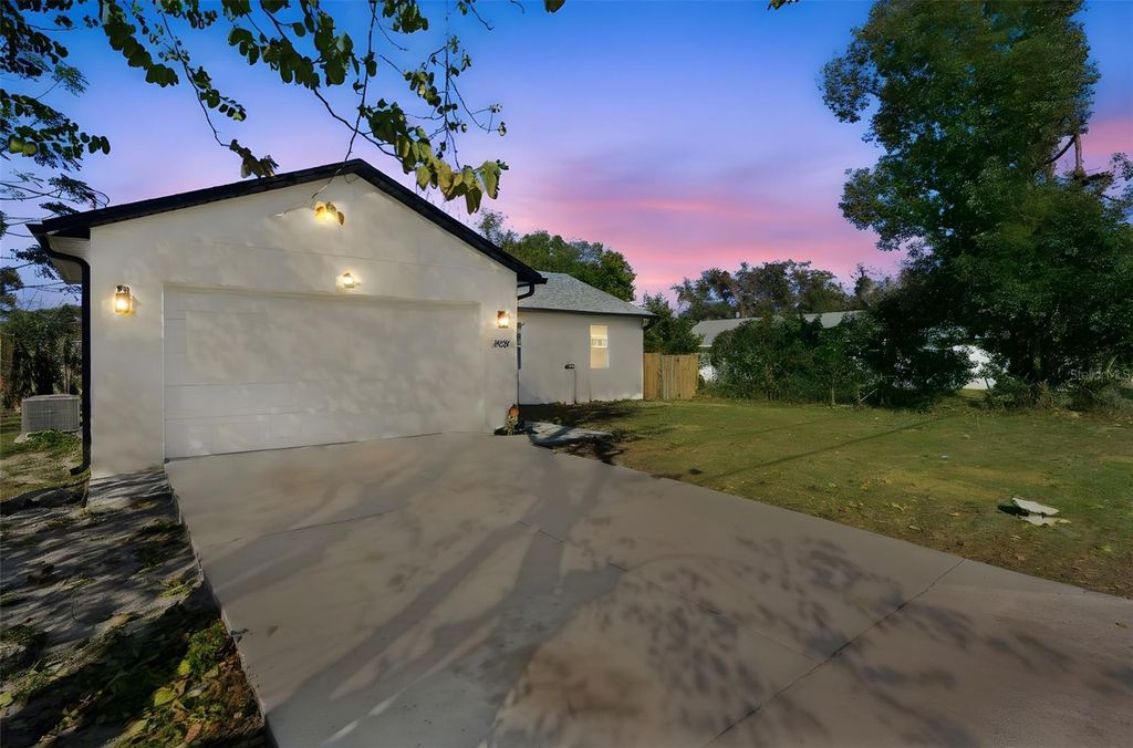 Photo of 1403 W Kaley Avenue, Orlando, FL 32805 (MLS # O6380055)