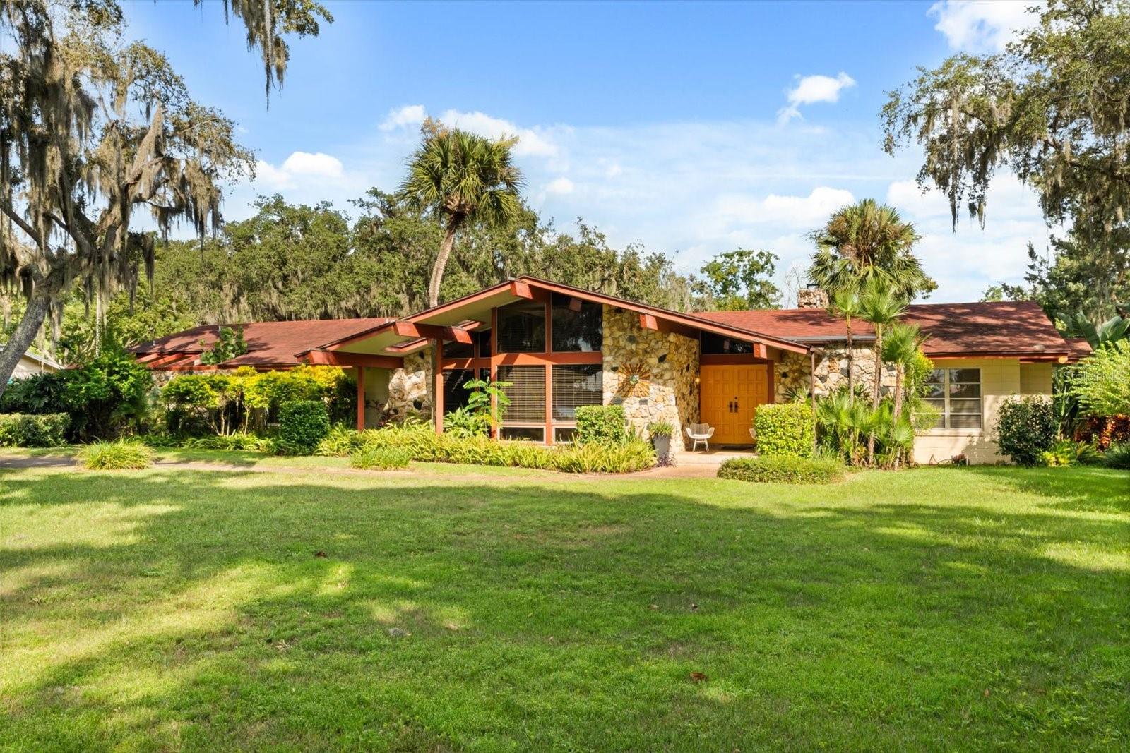 SILVER LAKE ESTATES - Residential