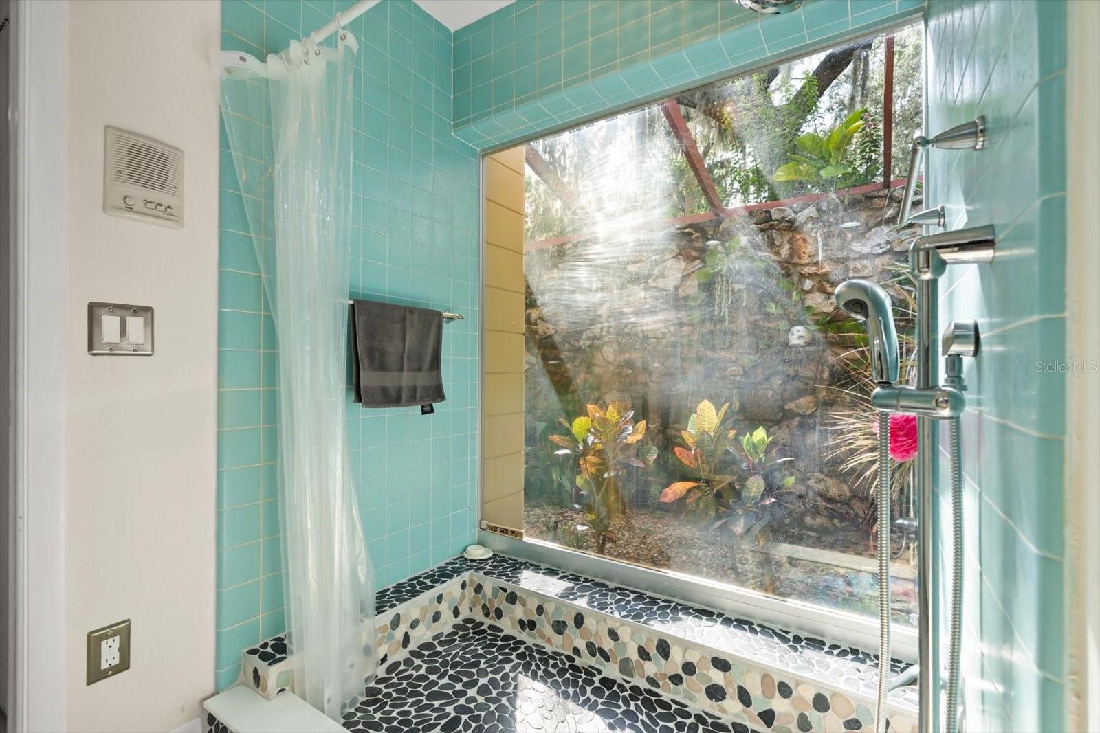 SILVER LAKE ESTATES - Residential