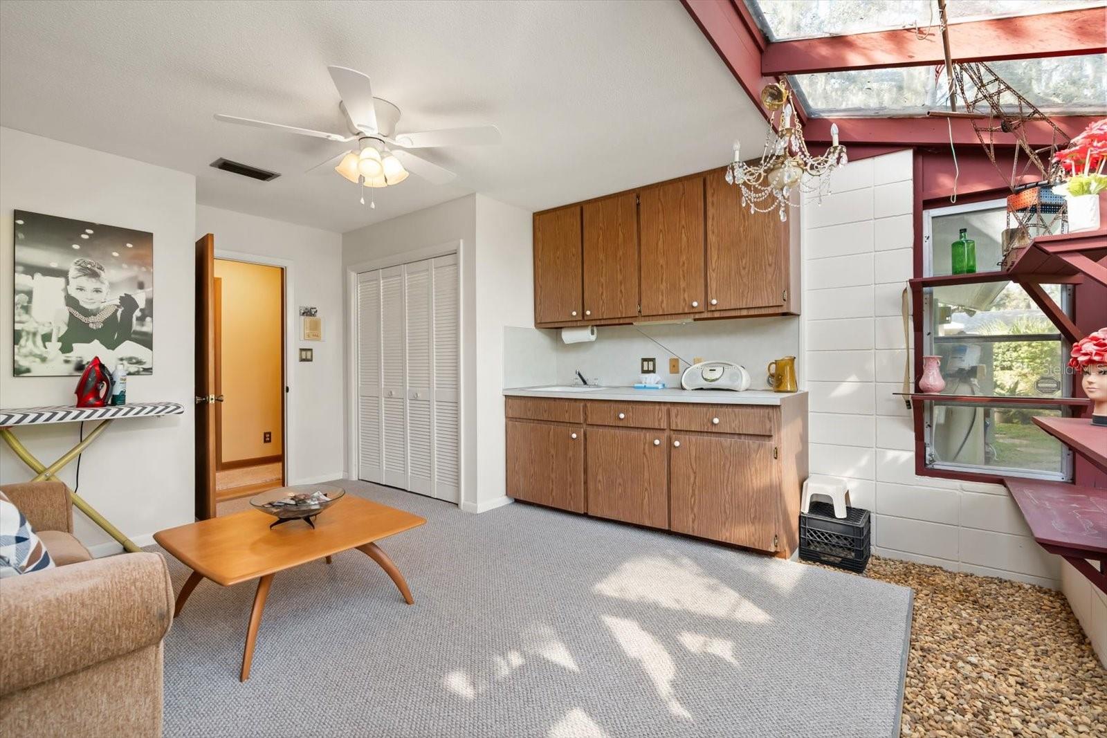 SILVER LAKE ESTATES - Residential