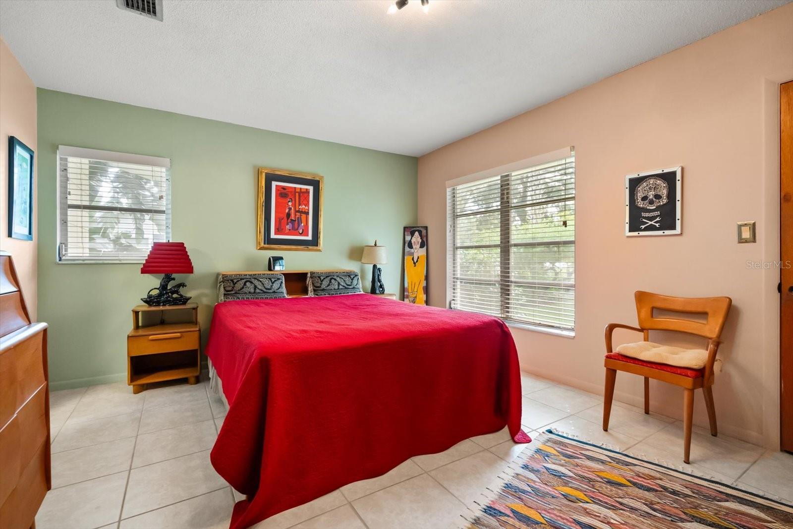 SILVER LAKE ESTATES - Residential