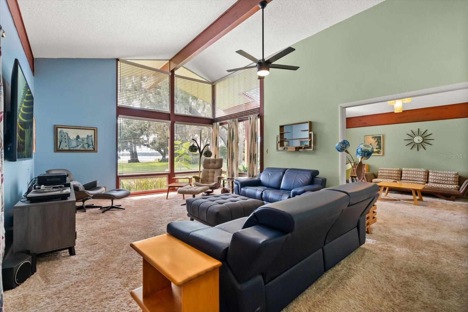 SILVER LAKE ESTATES - Residential