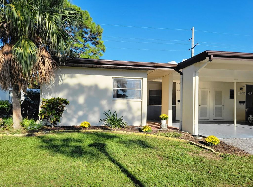 Photo of 6201 Green View Drive #130, Sarasota, FL 34231 (MLS # A4583677)