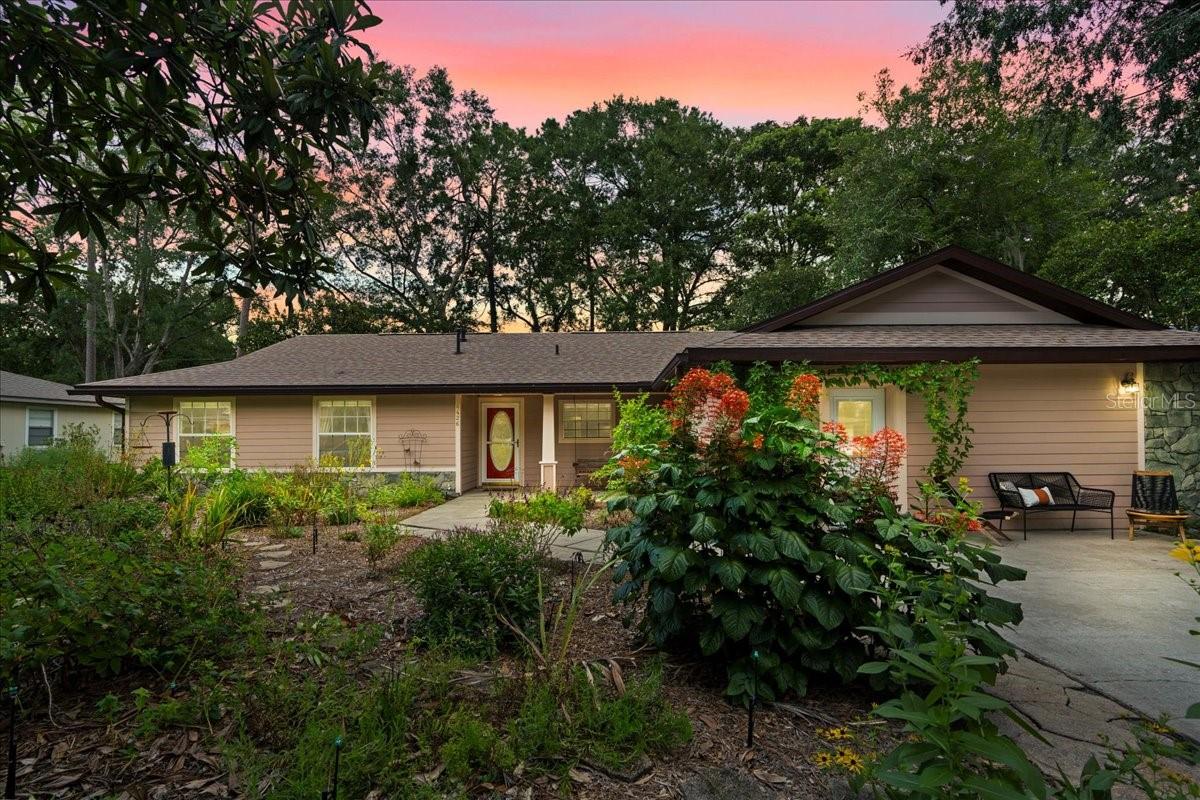 RUSTLEWOOD - Residential